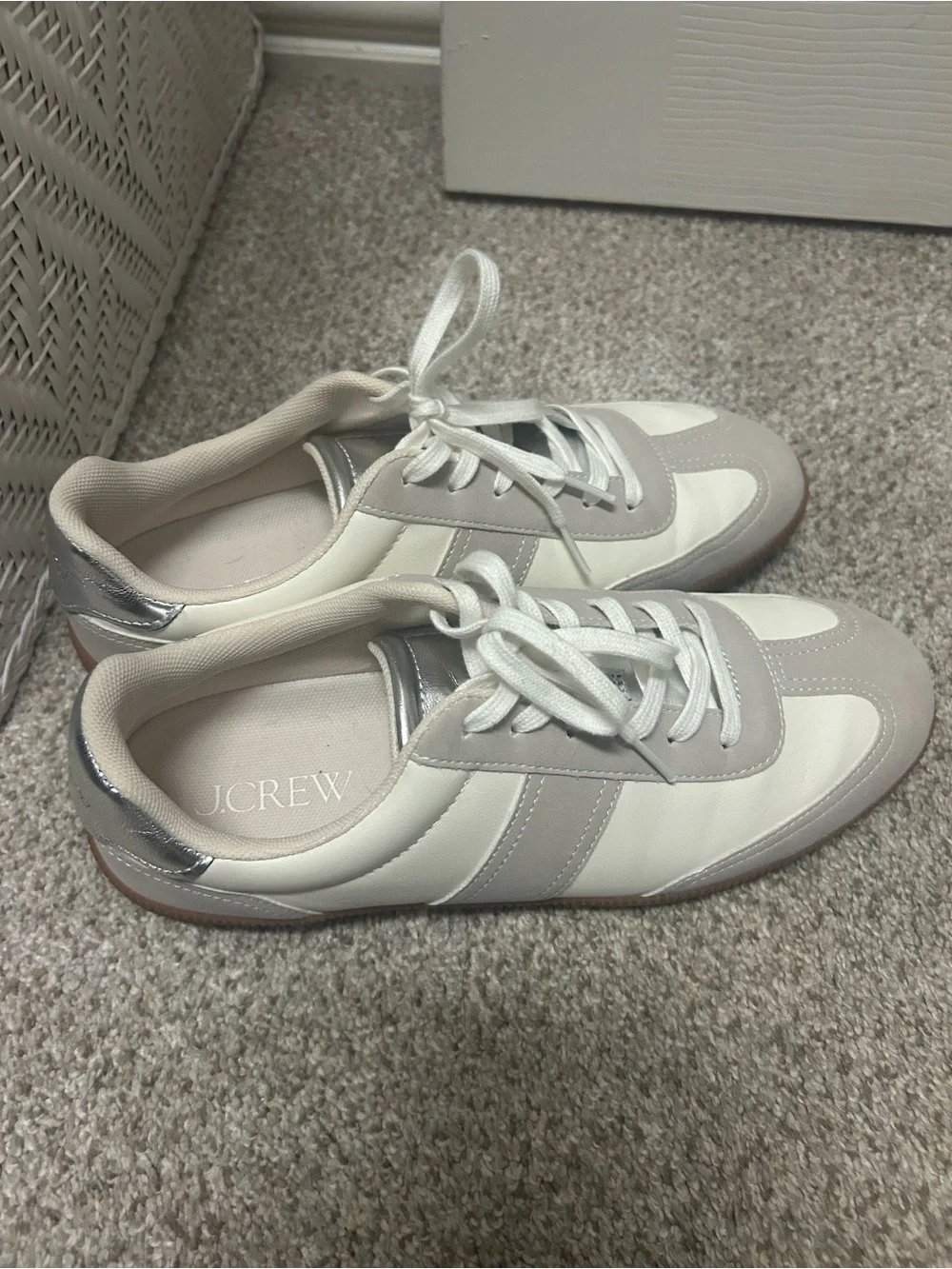J. Crew Womens Cream & Light Gray Leather Sneakers comfort athleisure clean girl